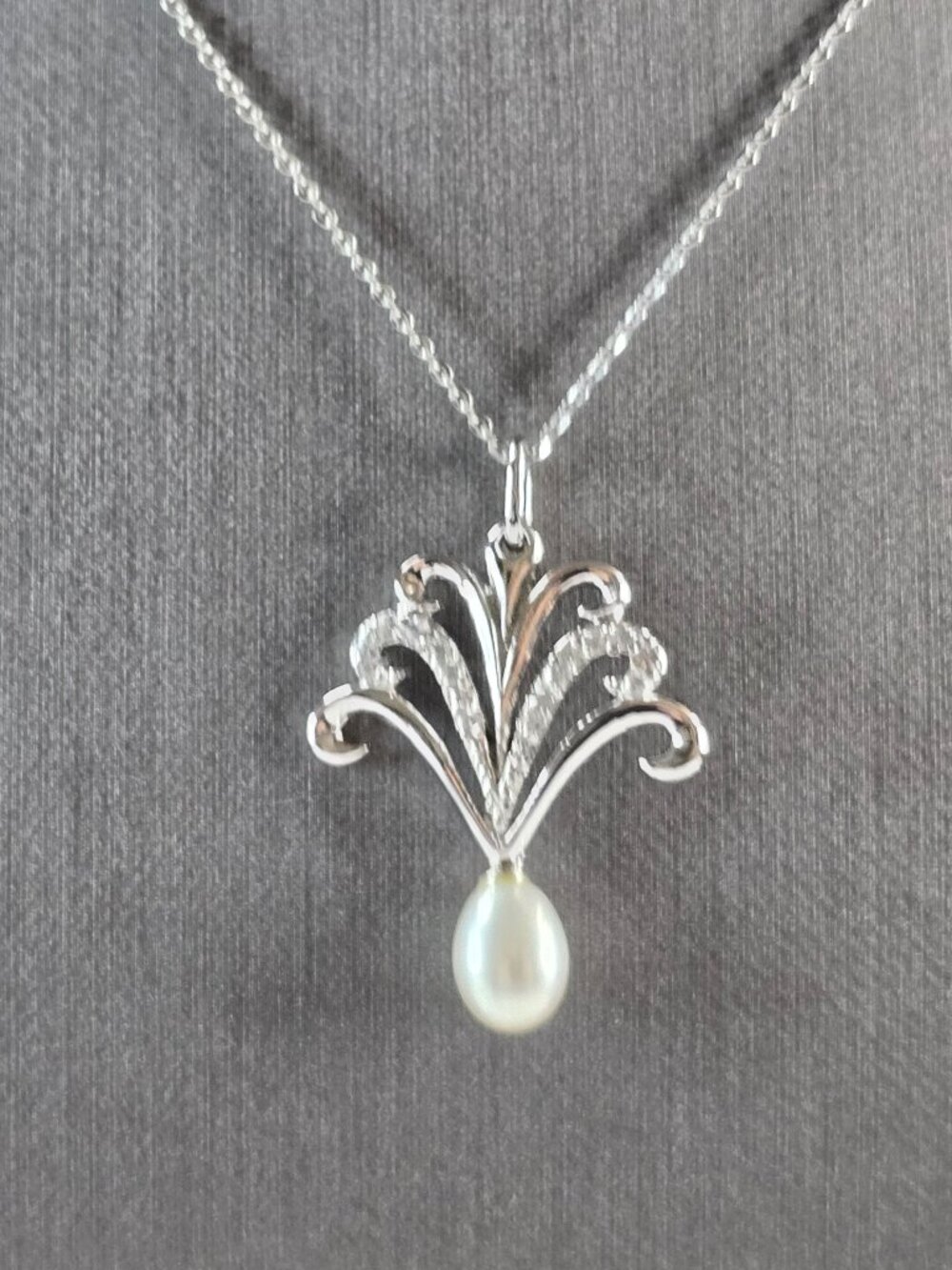 Womens Vintage Estate Sterling Silver Faux Pearl Pendant Necklace 4.7g E4048